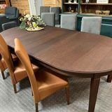 Luc dining table2